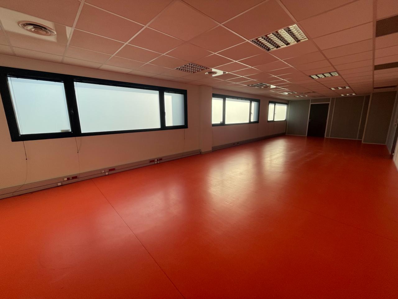 Bureau Rennes 399m² Location bureau Rennes Ille-et-Vilaine OLBUR2427414 3